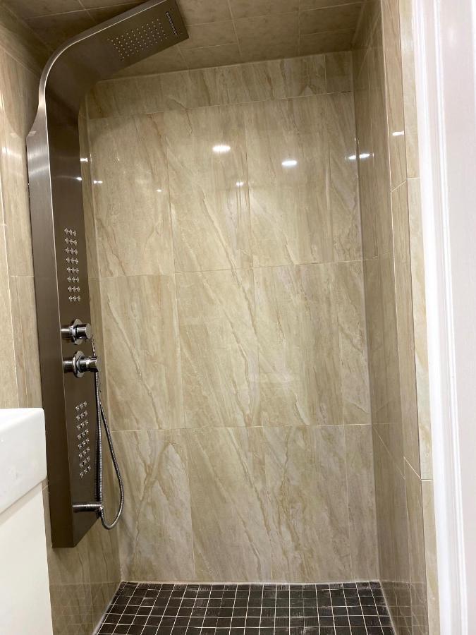 Entire Basement With 3 Bedrooms Niagara Falls Luaran gambar