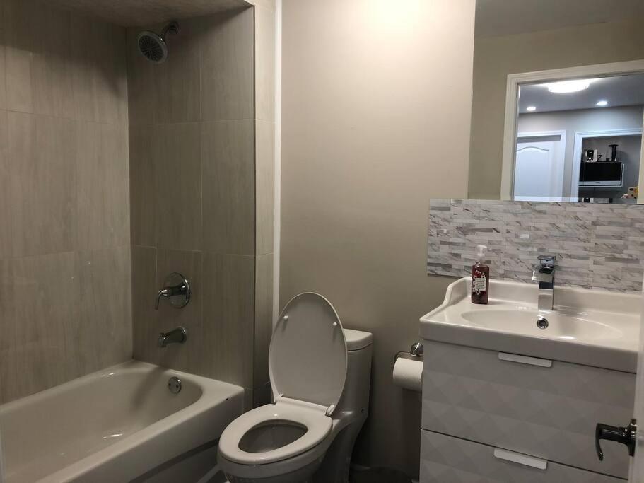 Entire Basement With 3 Bedrooms Niagara Falls Luaran gambar