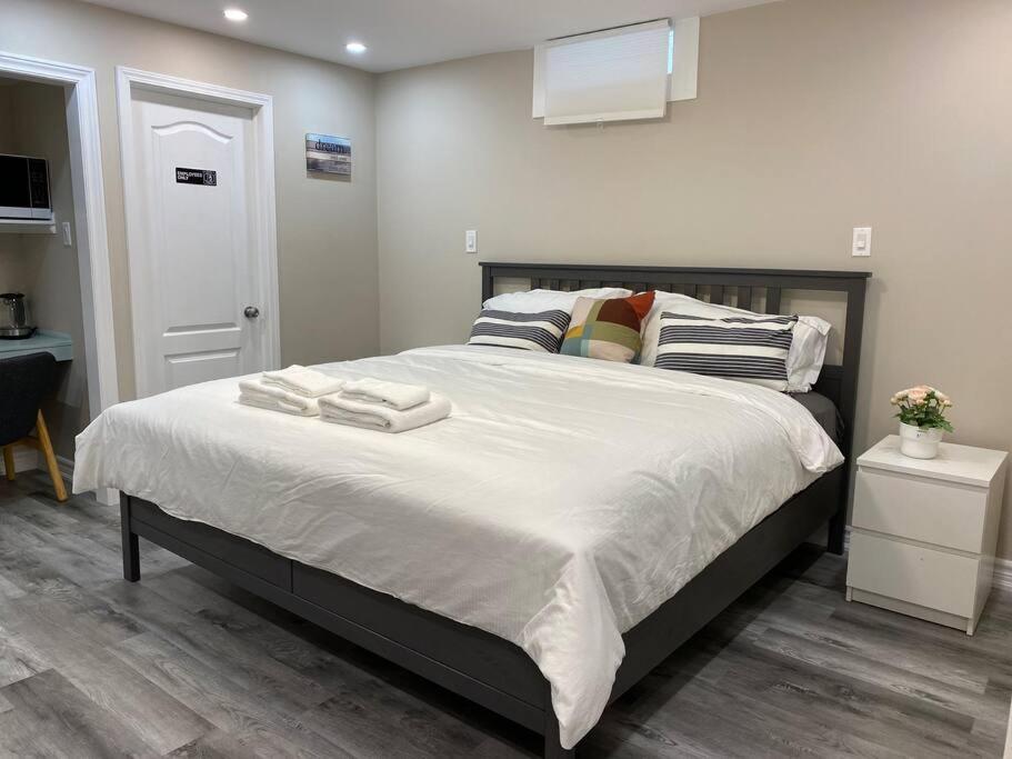Entire Basement With 3 Bedrooms Niagara Falls Luaran gambar